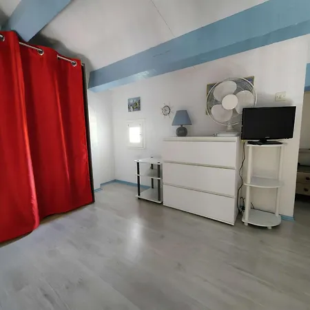 Climatisee Avec Parking, Avec Piscine, Cap D'agde - Fr-1-607-62 *