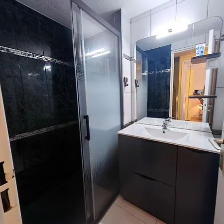 Climatisee Avec Parking, Avec Piscine, Cap D'agde - Fr-1-607-62 Agde