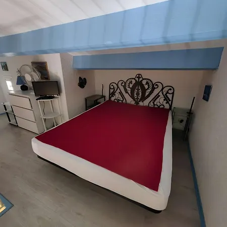 Climatisee Avec Parking, Avec Piscine, Cap D'agde - Fr-1-607-62 Willa *