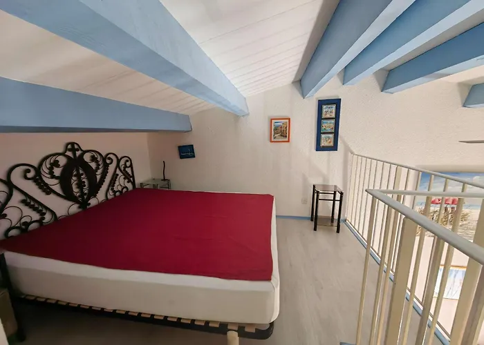 Mitoyenne Avec Piscine Et Parking Privé, à 15 Min De La Et Activités Nautiques - Fr-1-607-62 Villa Agde